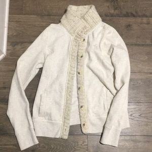 Soft Abercrombie cardigan ✨
